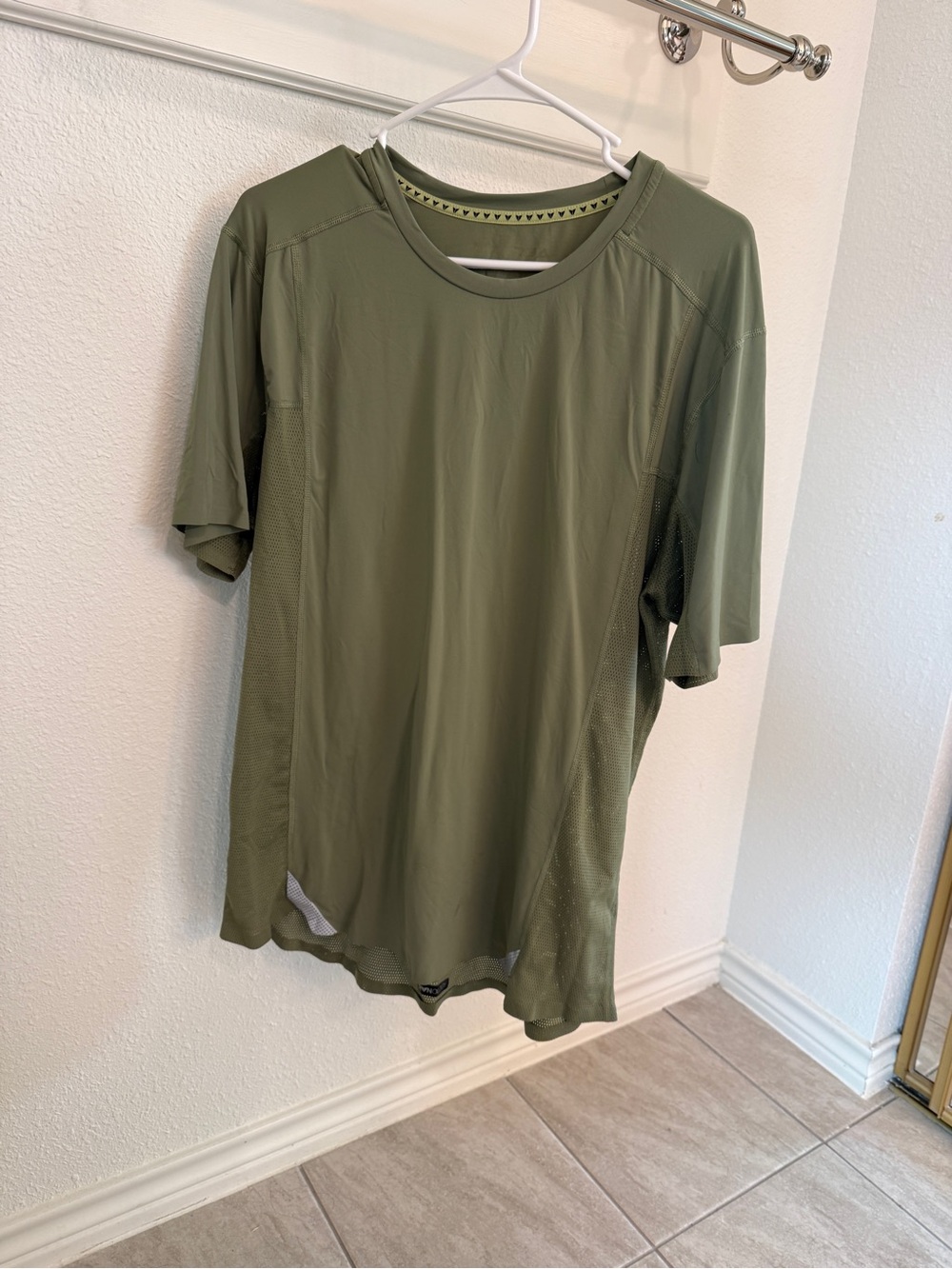 Men's Olive Green Performance Tee